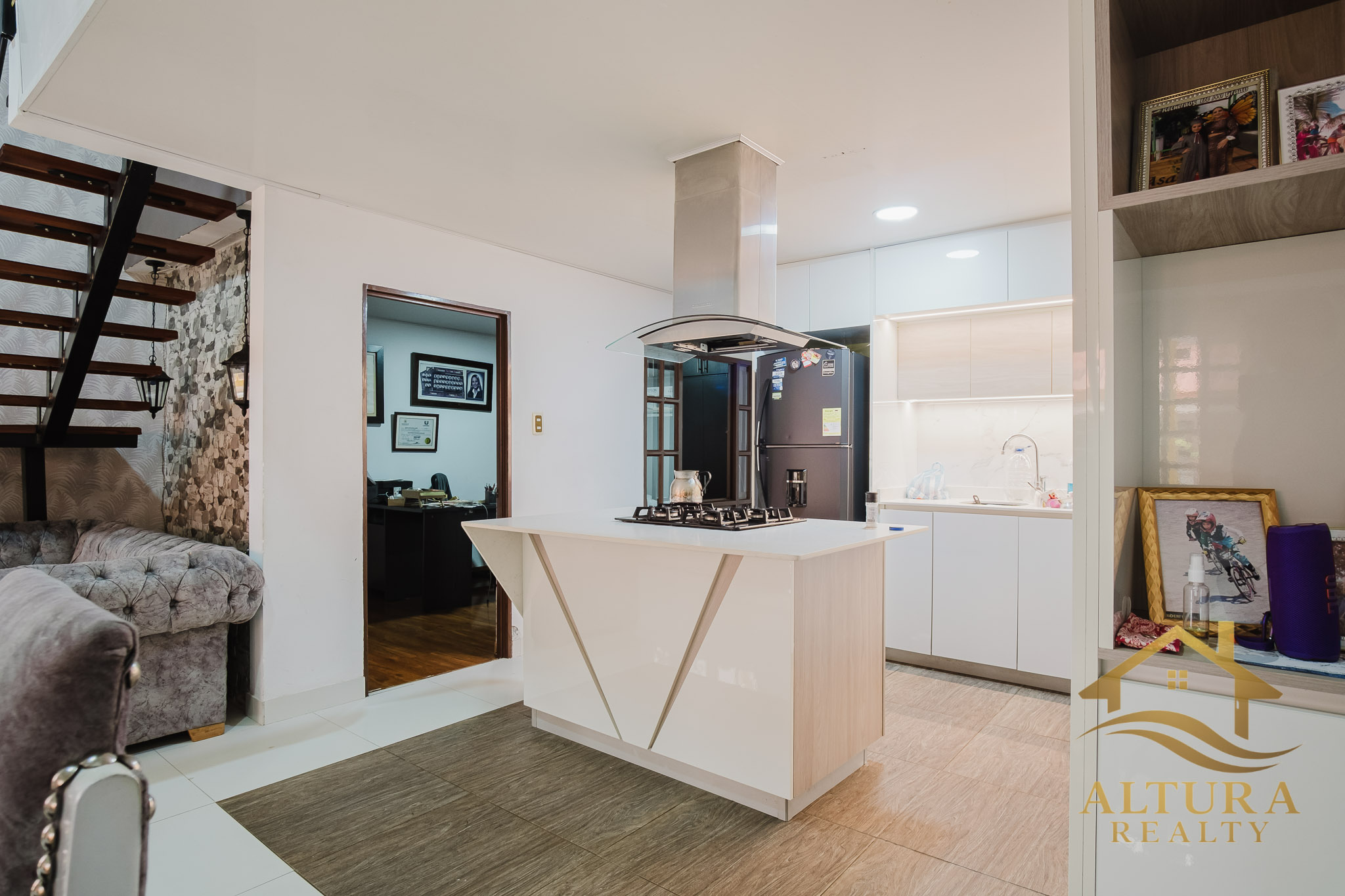 SE VENDE CASA EN CONJUNTO CERRADO CALARCA QUINDIO