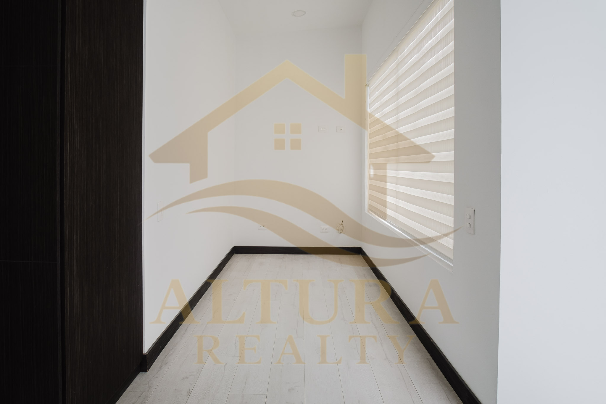 SE VENDE CASA CAMPESTRE ENTRE CIRCASIA Y ARMENIA CONJUNTO CERRADO