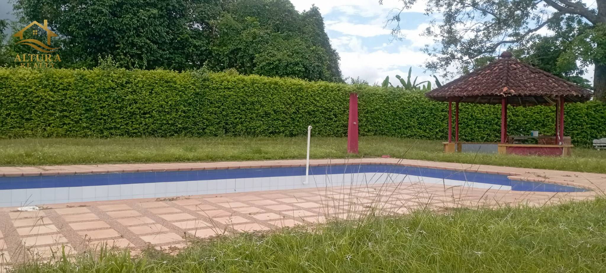 SE VENDE FINCA EN PUEBLO TAPAO QUINDIO,10 CUADRAS