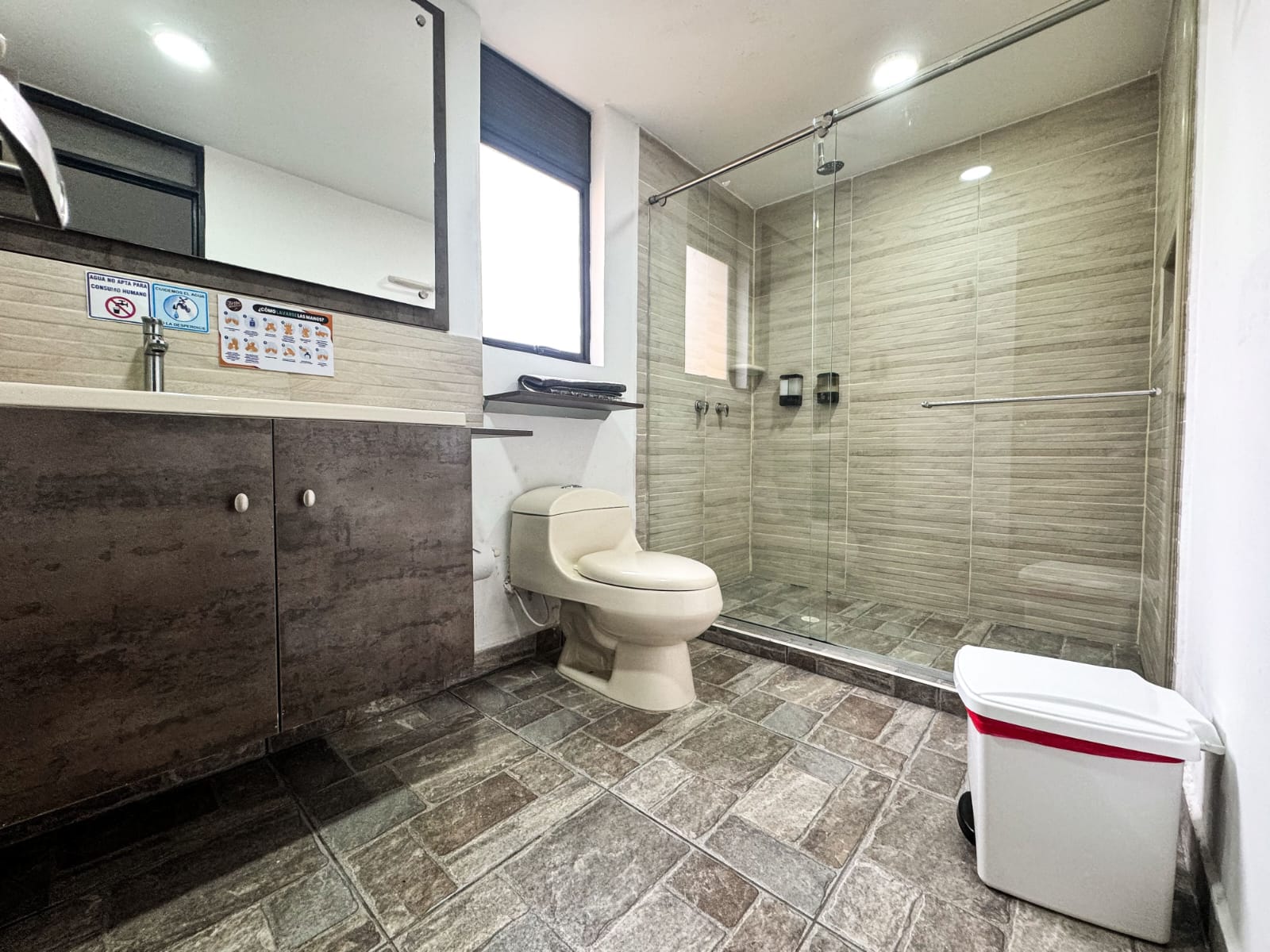 Hotel con Restaurante, Café y Bar En Venta Salento Quindío