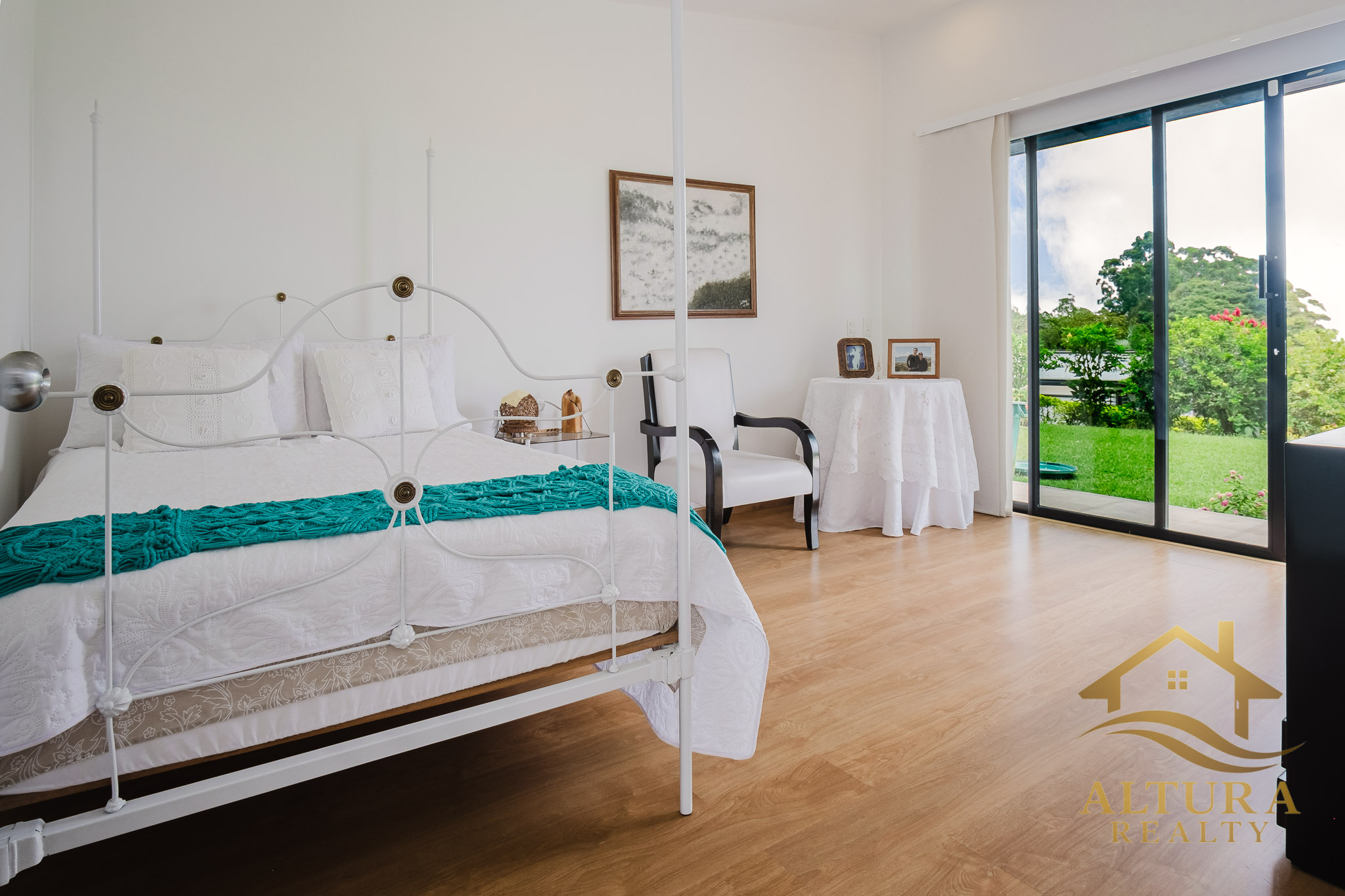 SE VENDE CASA CAMPESTRE EN CONJUNTO CERRADO CIRCASIA QUINDIO