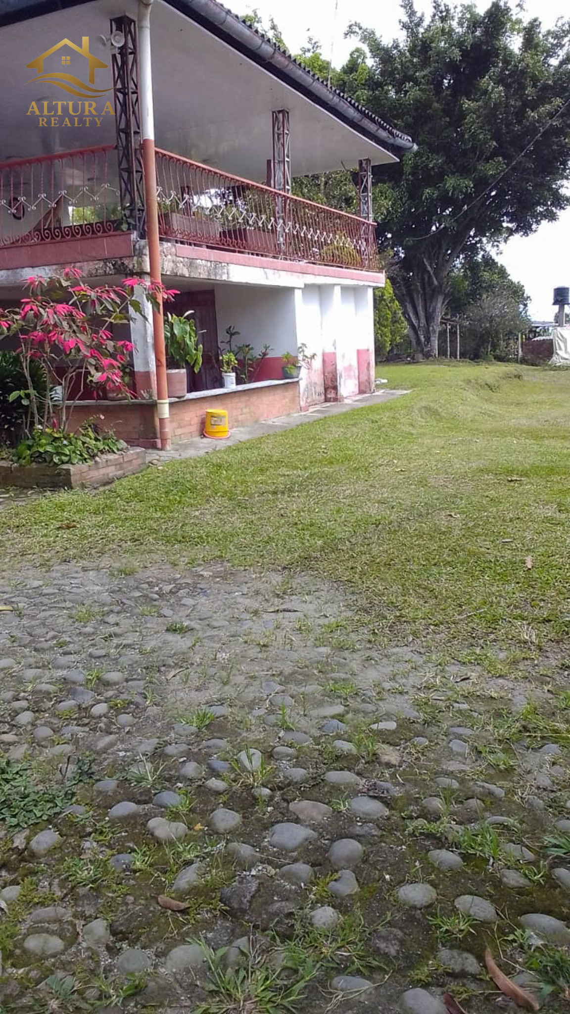 SE VENDE FINCA EN CIRCASIA QUINDIO