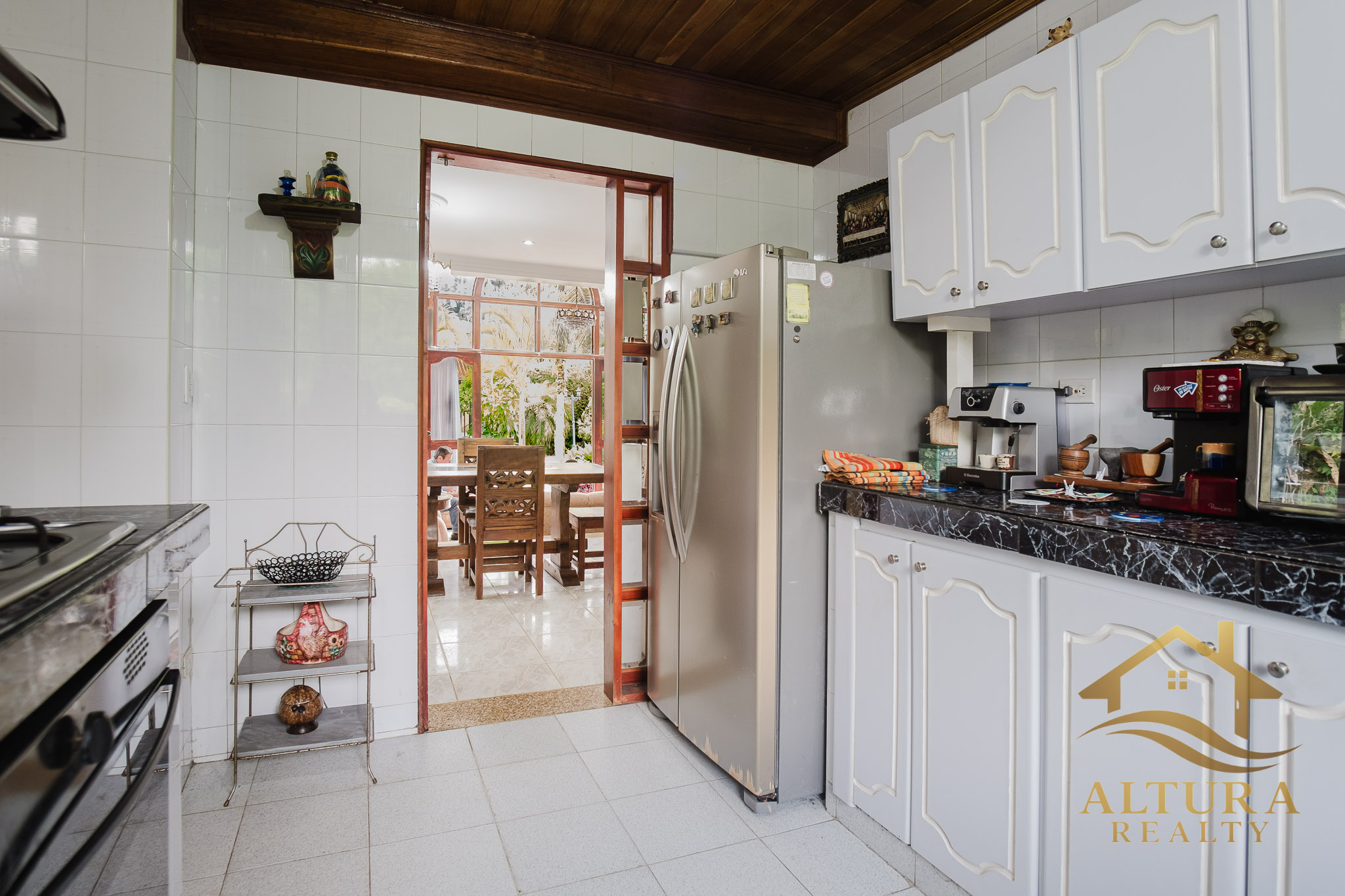 Casa Campestre  En Venta En Circasia Com Amplios Jardines-PROP-001
