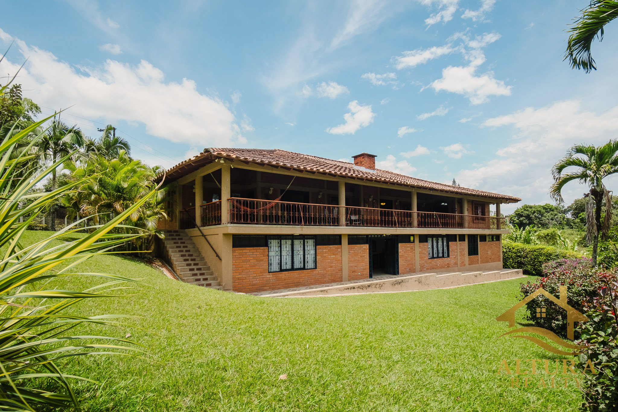 SE VENDE CASA CAMPESTRE EN ALCALA