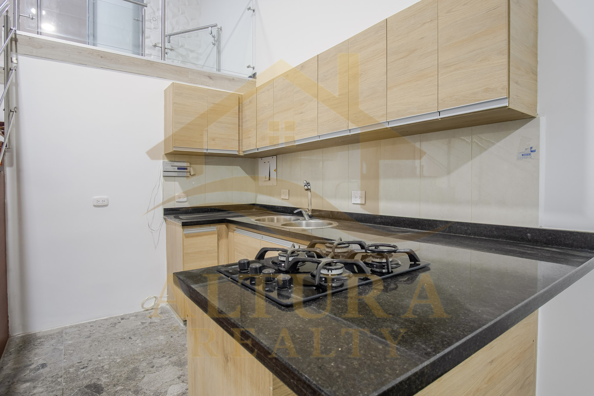 SE VENDE MODERNA CASA EN EL NORTE DE CIRCASIA