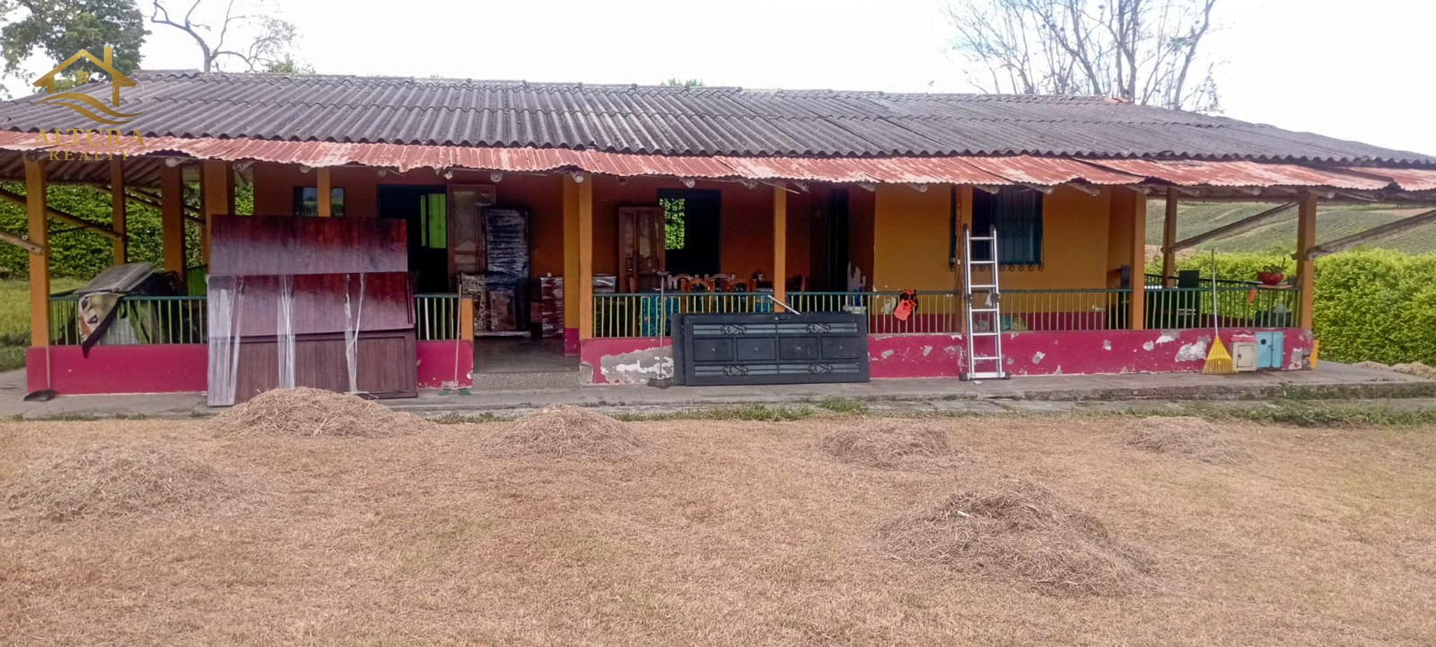 SE VENDE FINCA EN PUEBLO TAPAO QUINDIO,10 CUADRAS