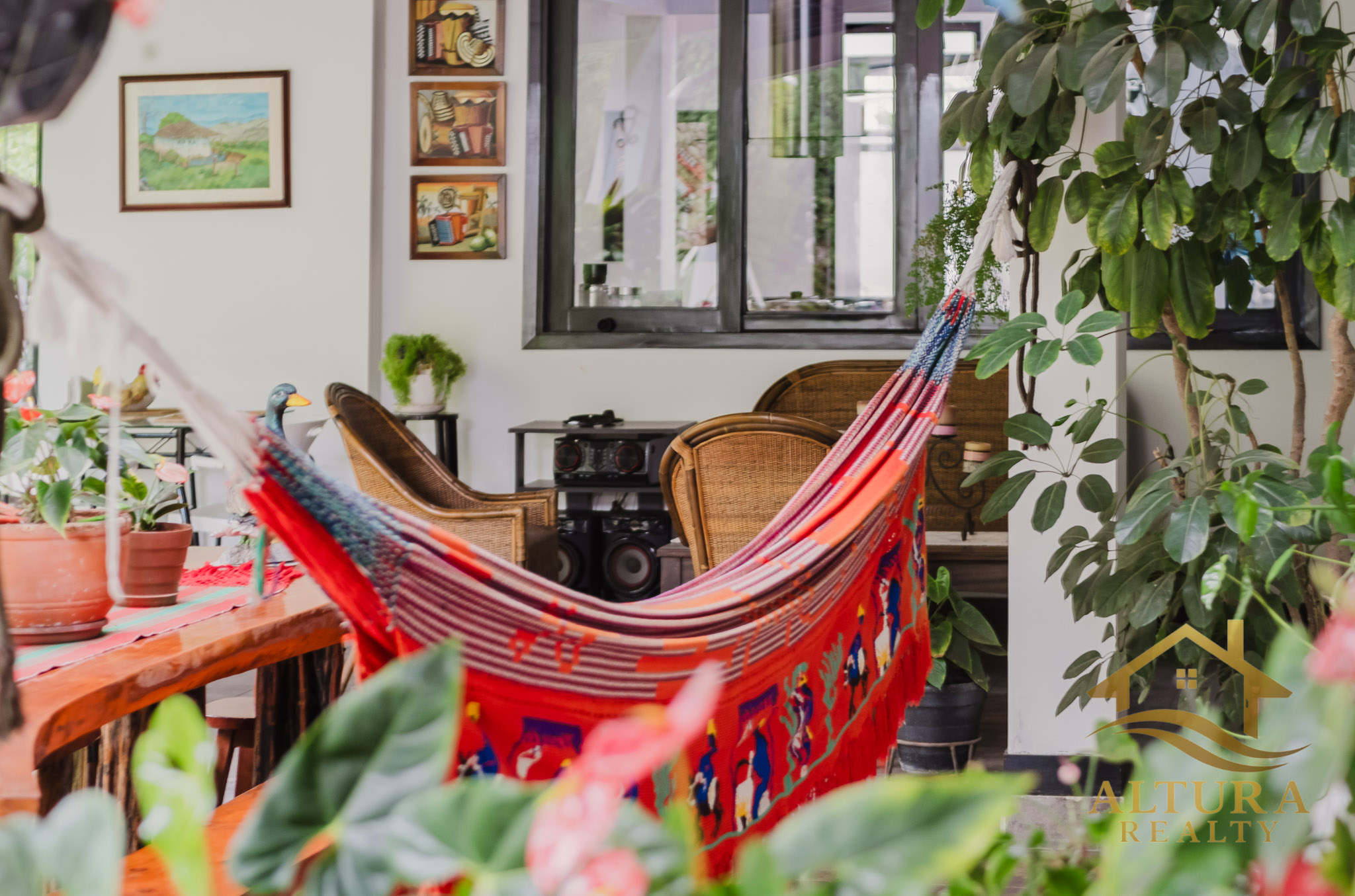 SE VENDE CASA EN CONJUNTO CERRADO A 5 MINUTOS DE ARMENIA