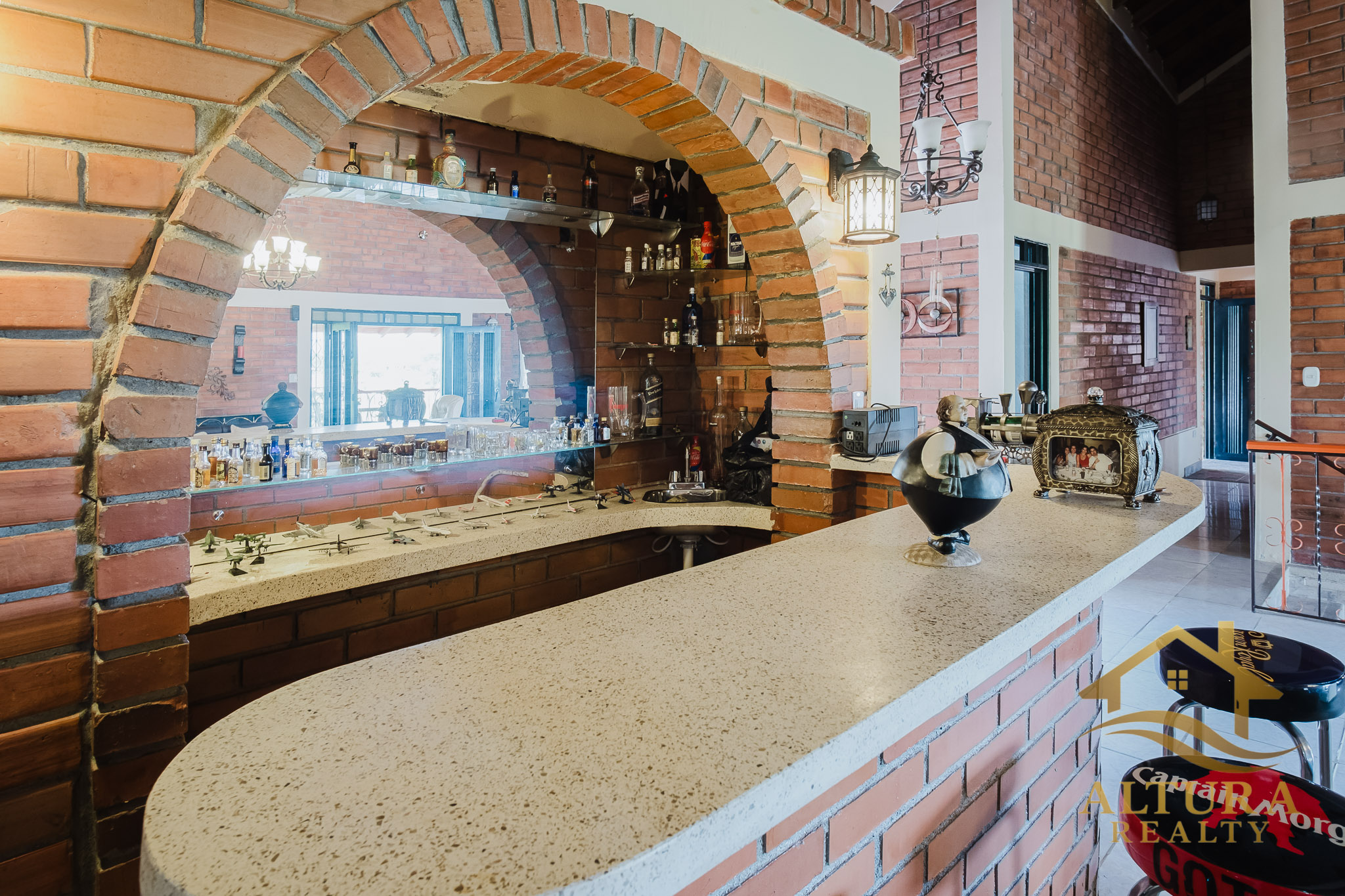 SE VENDE CASA CAMPESTRE EN ALCALA