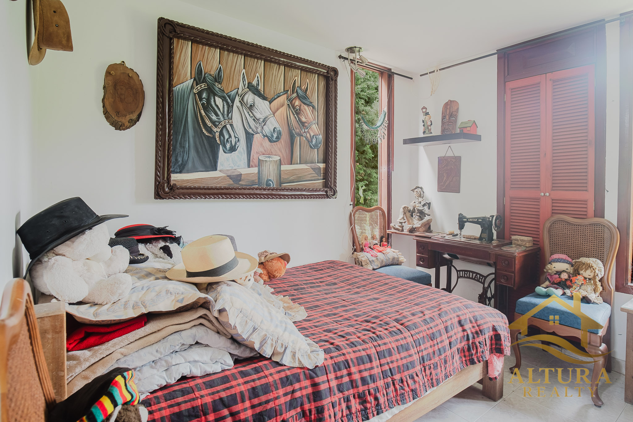 Casa Campestre  En Venta En Circasia Com Amplios Jardines-PROP-001