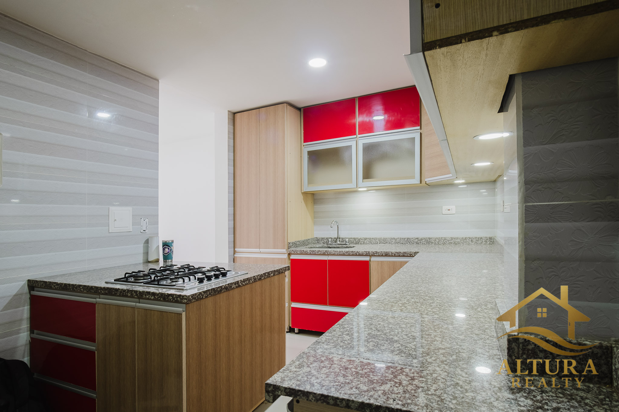 SE VENDE CASA CENTRAL EN CALARCA QUINDIO