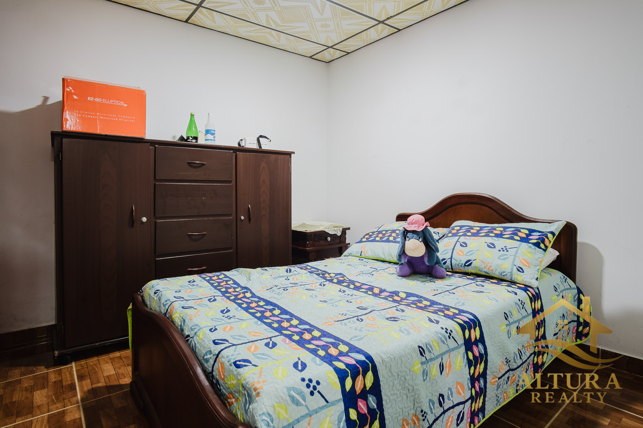 SE VENDE CASA DOBLE RENTA EN CALARCA