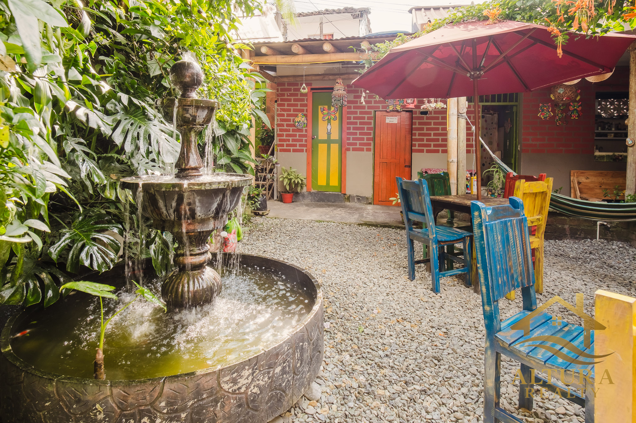 SE VENDE PRESTIGIOSO RESTAURANTE EN CIRCASIA QUINDIO