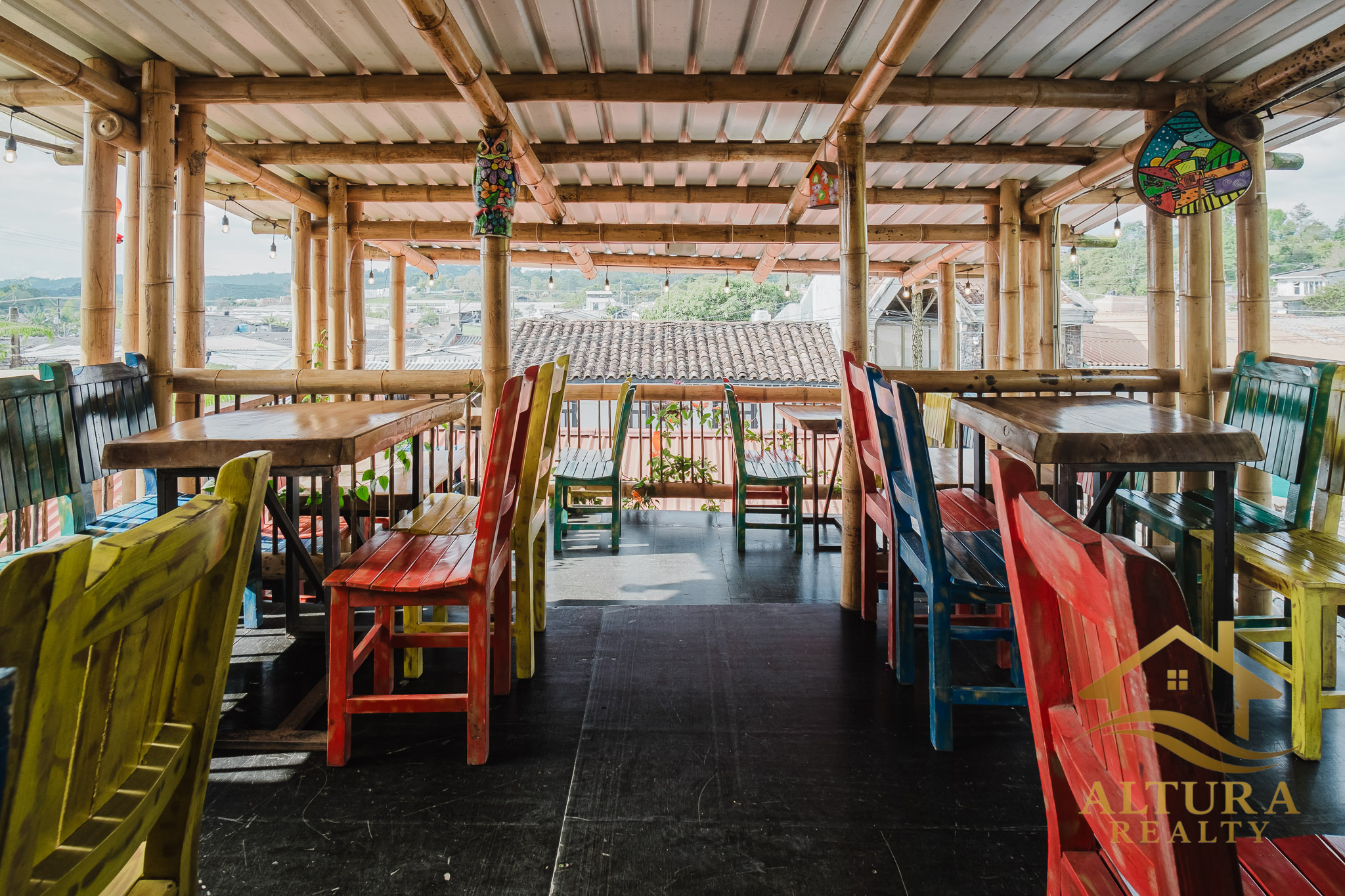 SE VENDE PRESTIGIOSO RESTAURANTE EN CIRCASIA QUINDIO