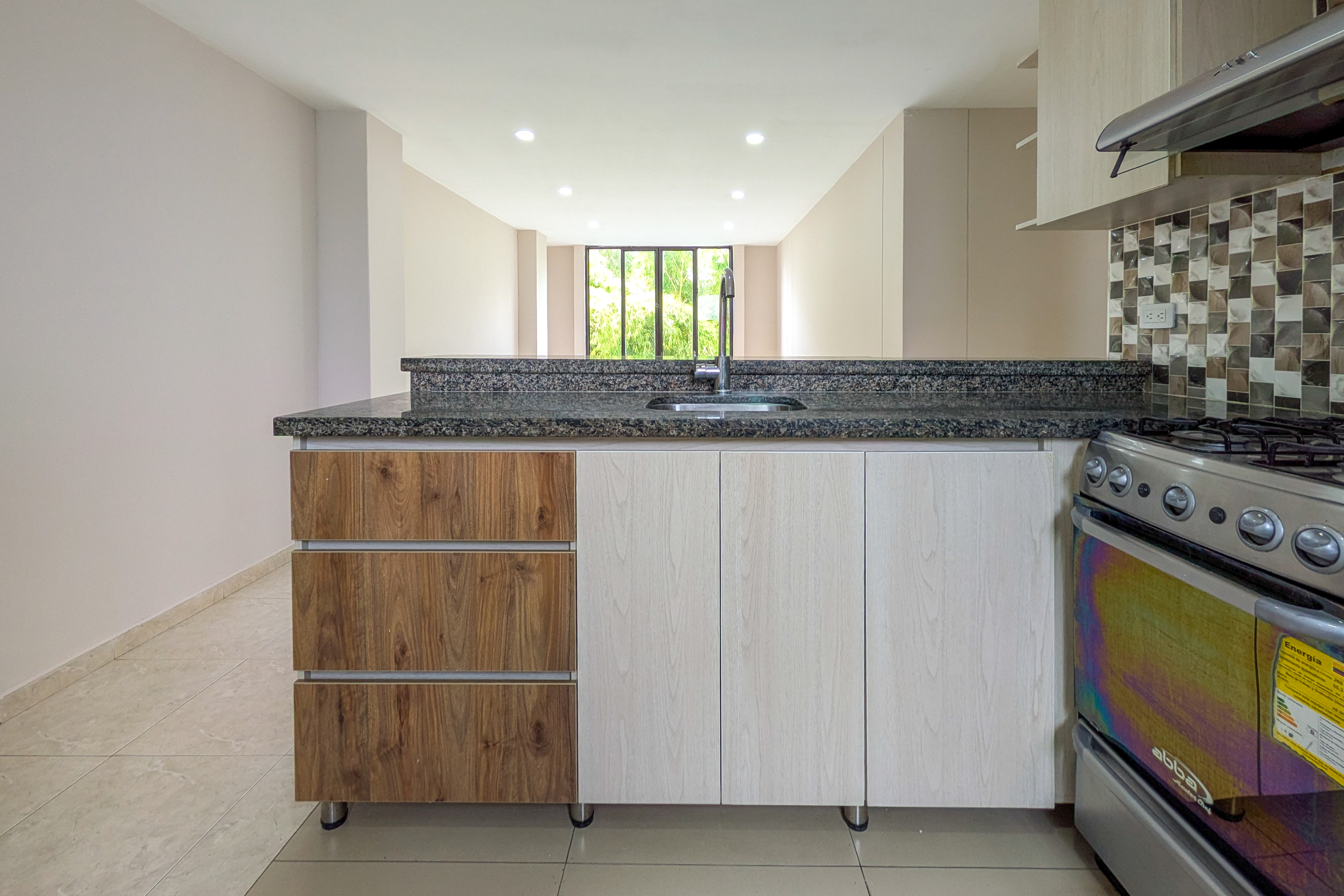 Apartamento de 3 habitaciones y banos en el conjunto La Abadia