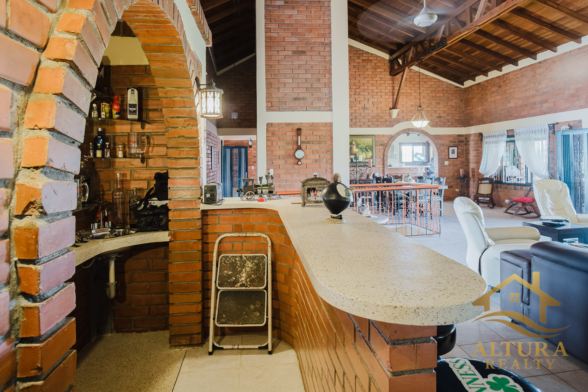 SE VENDE CASA CAMPESTRE EN ALCALA