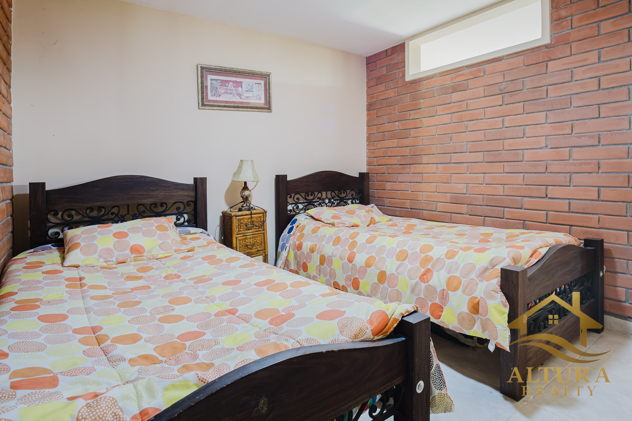 SE VENDE CASA CAMPESTRE EN ALCALA