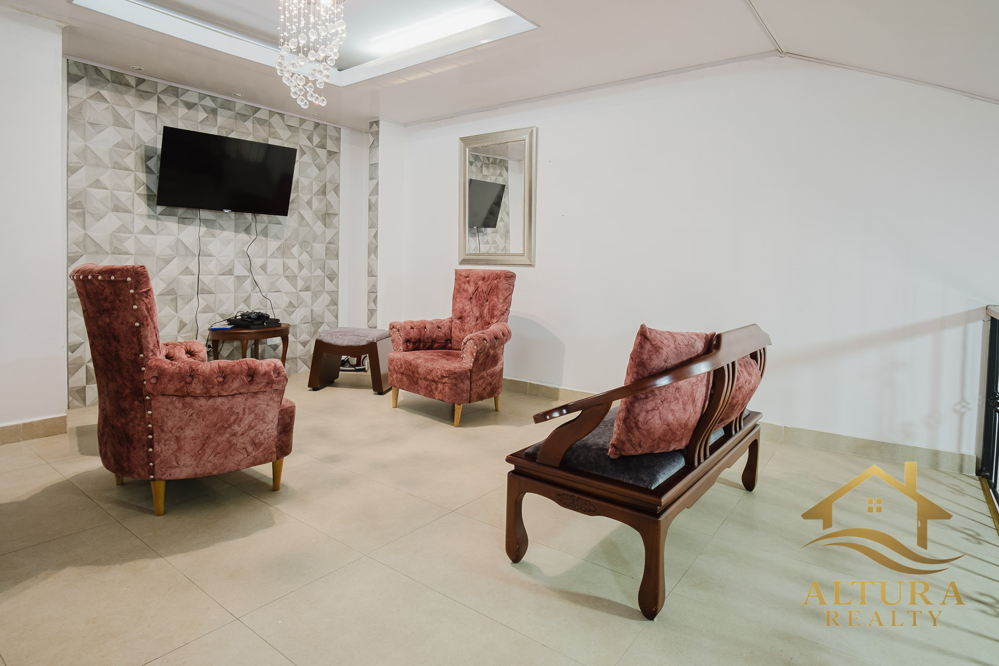 SE VENDE CASA EN CONJUNTO CERRADO CALARCA QUINDIO