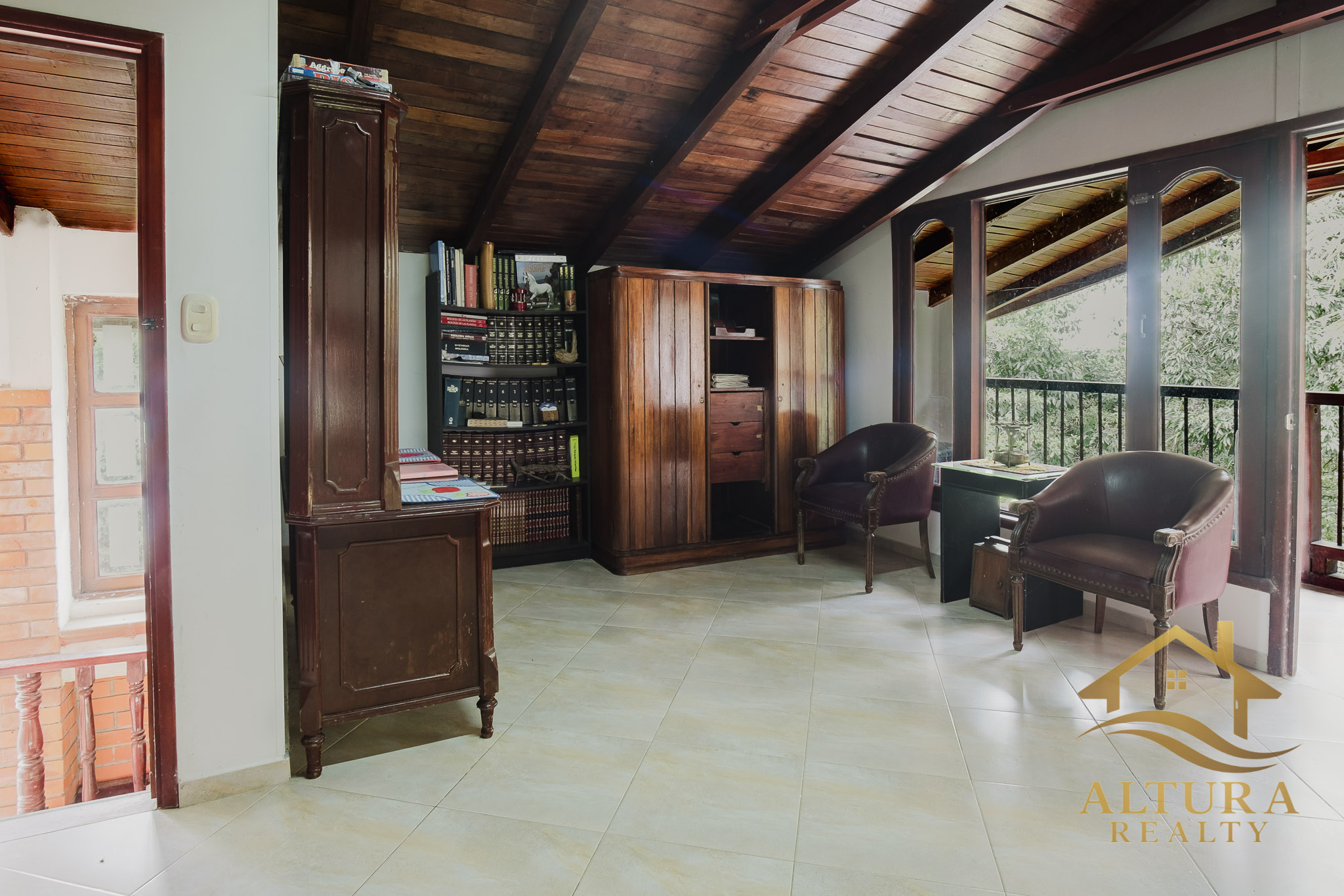 Casa Campestre  En Venta En Circasia Com Amplios Jardines-PROP-001