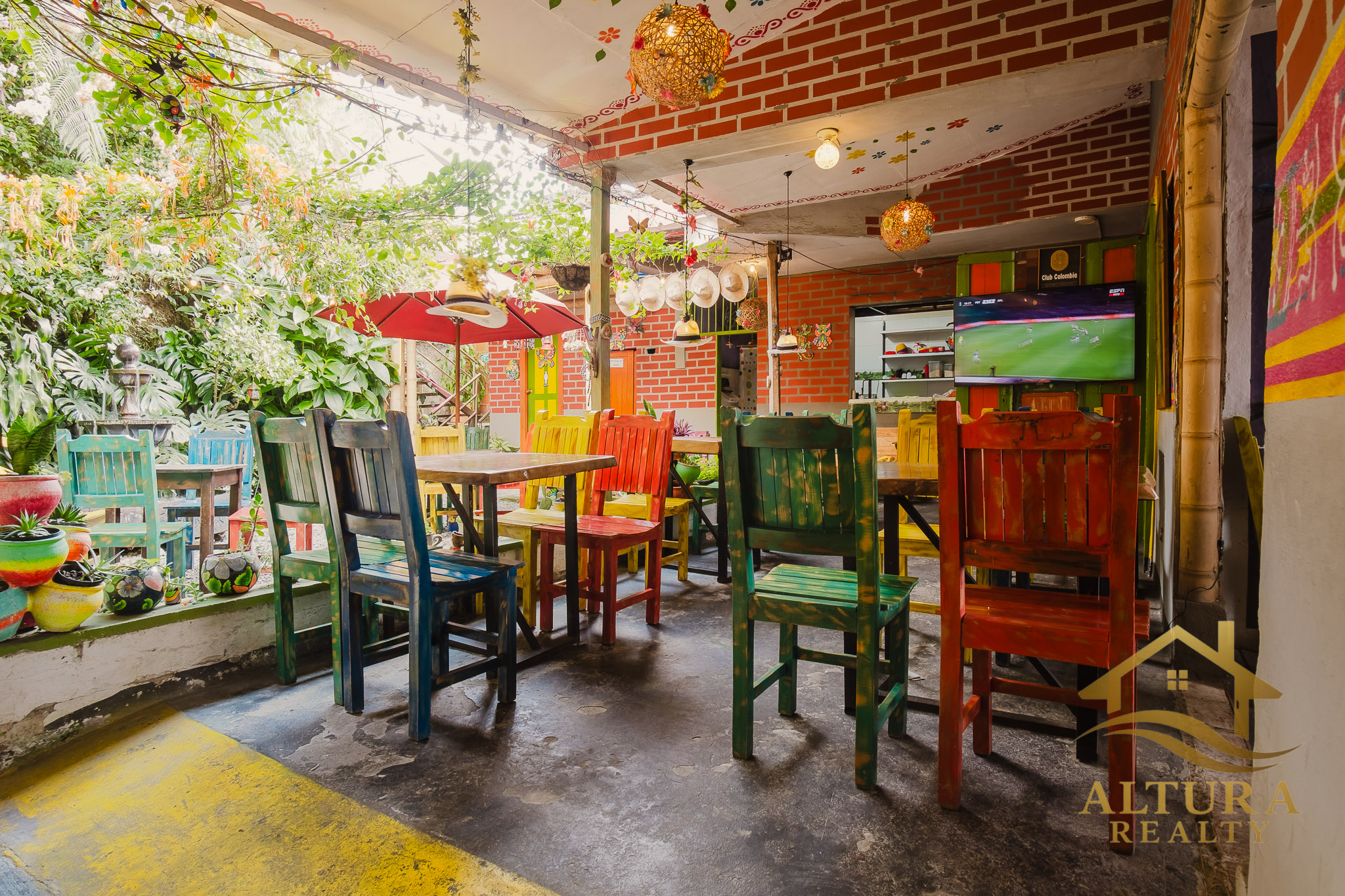 SE VENDE PRESTIGIOSO RESTAURANTE EN CIRCASIA QUINDIO