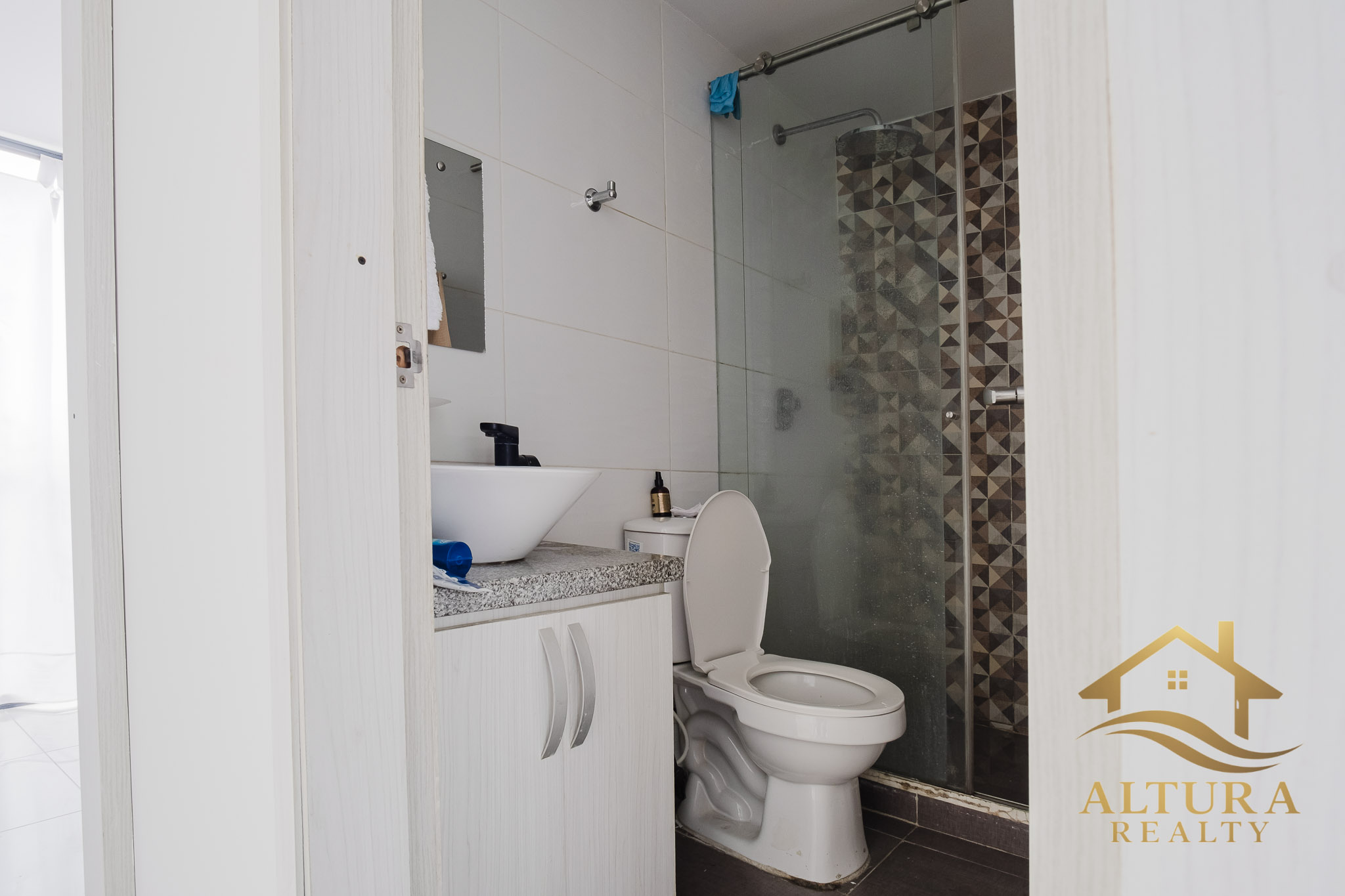 SE VENDE APARTAMENTO CENTRAL CALARCA QUINDIO