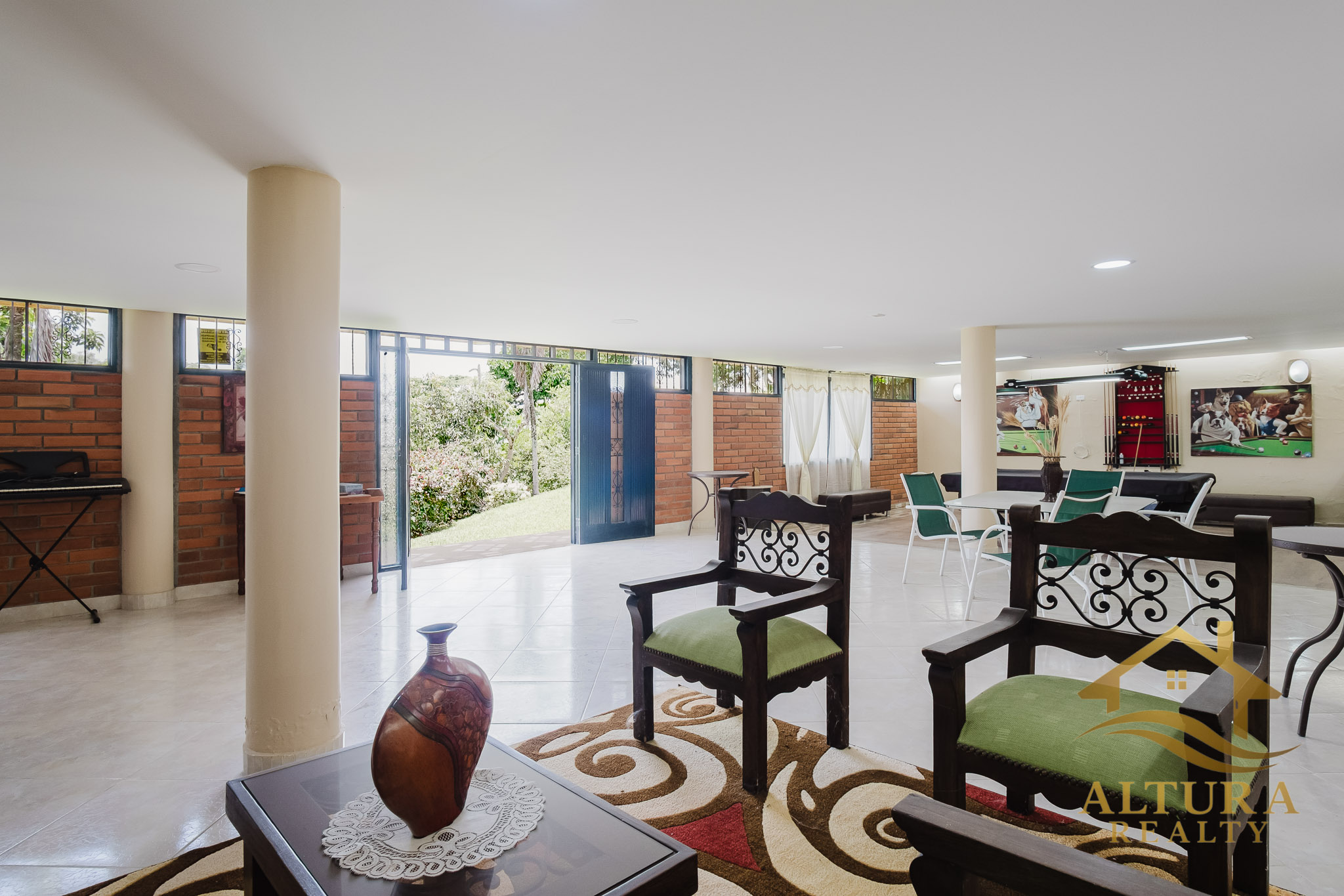 SE VENDE CASA CAMPESTRE EN ALCALA