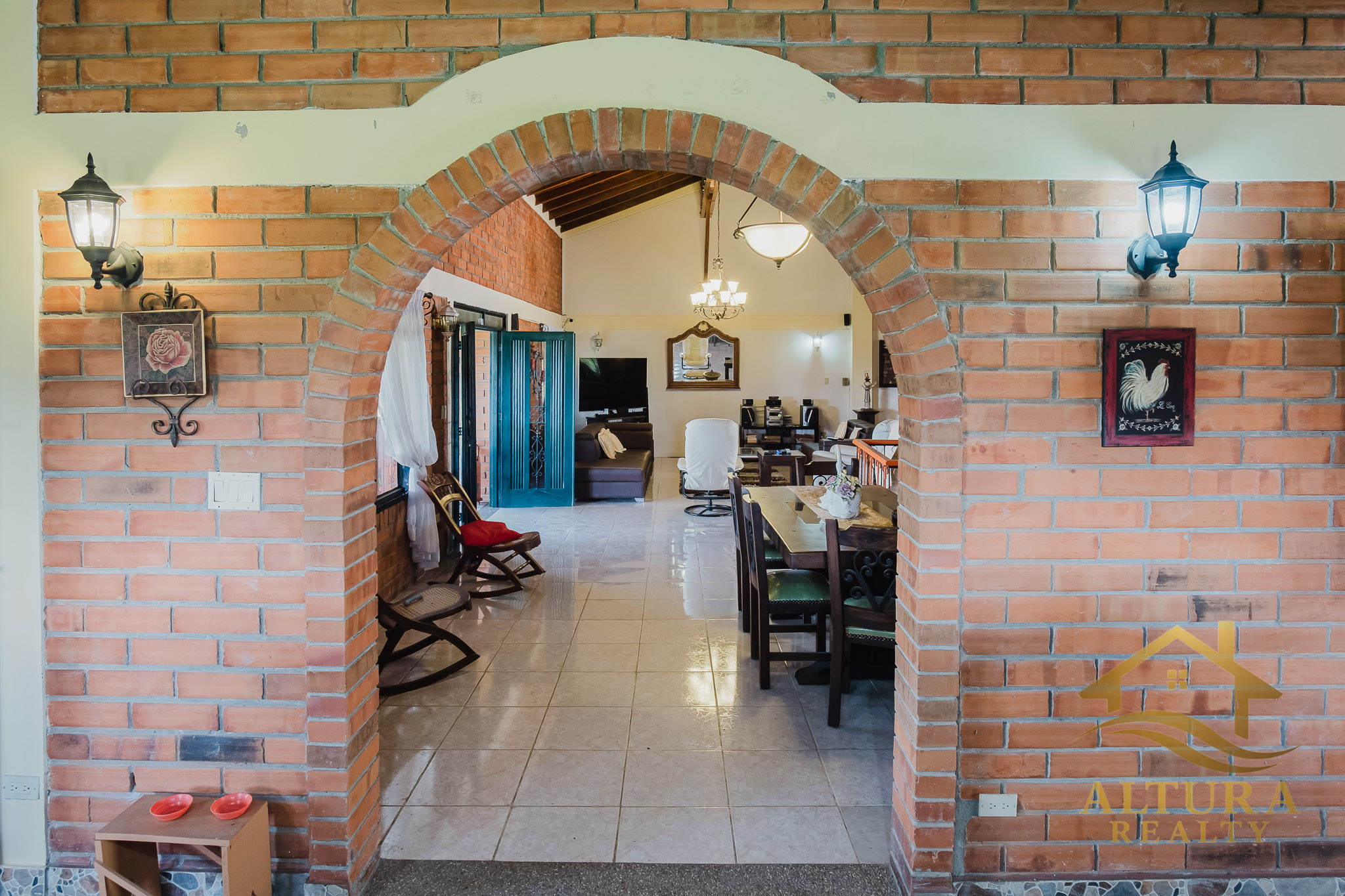 SE VENDE CASA CAMPESTRE EN ALCALA