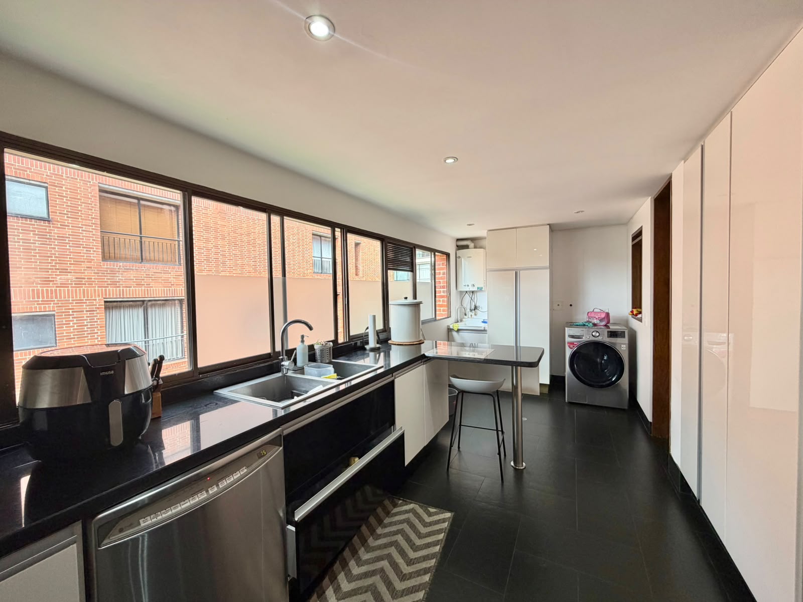 Arriendo Gran Apto en Rosales abajo.de.la.circunvalar — imagen 5