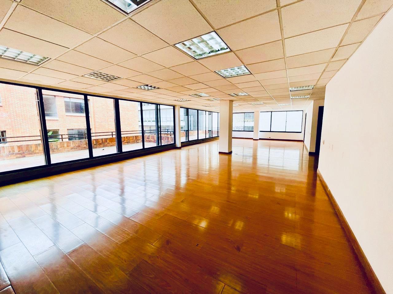 Venta/Arriendo Edificio en Chicó — imagen 10