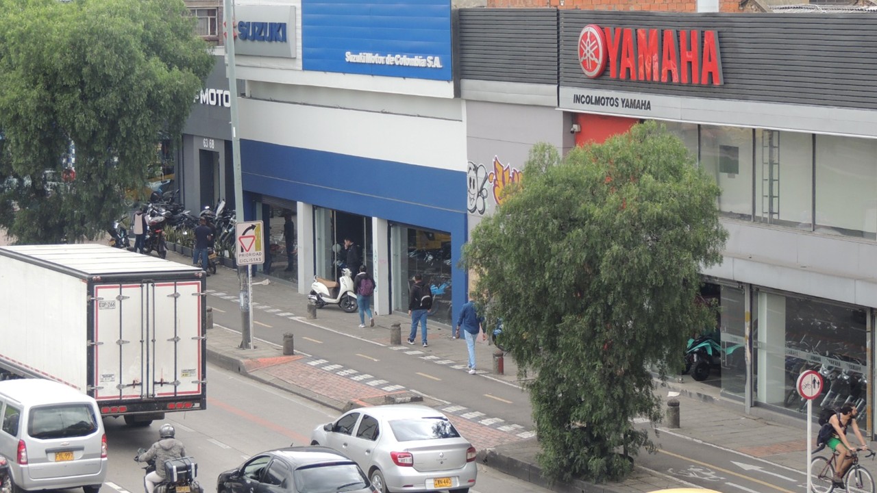 Locales Comerciales Carrera 30