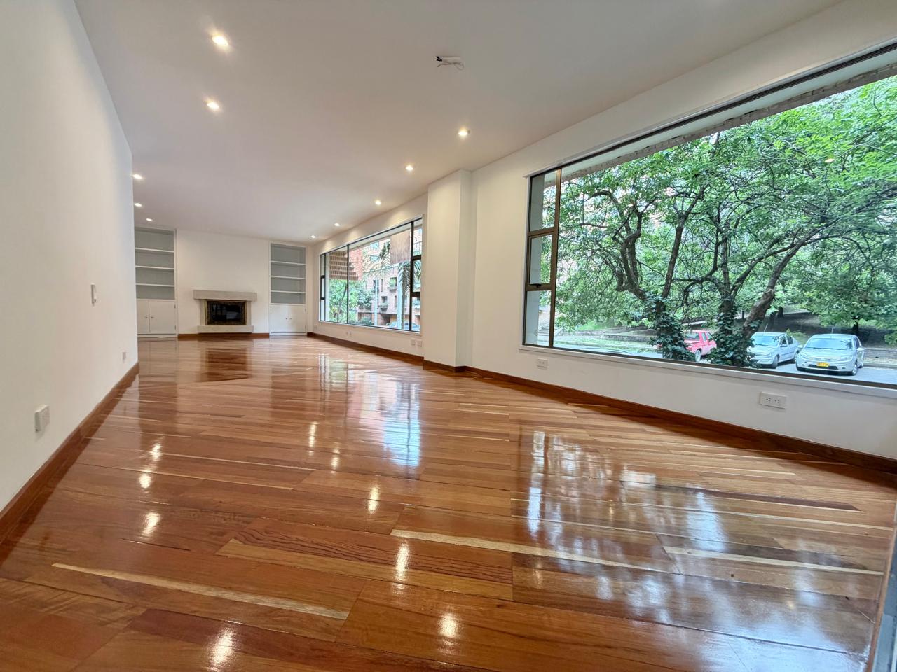 Apartamento en Venta en Retiro Alto (Tercería)