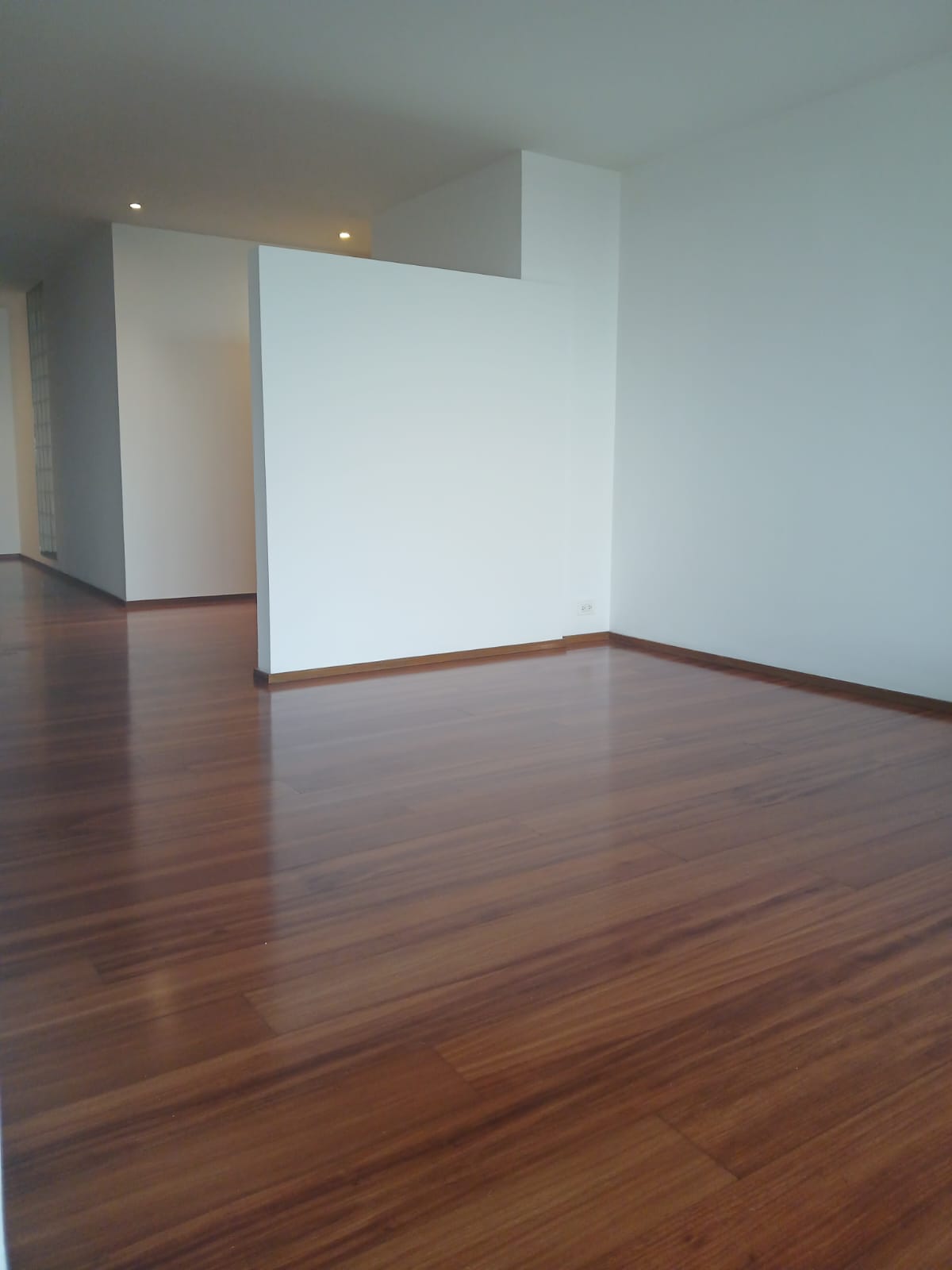 Apto. en Arriendo Belmonte II - Rosales — imagen 7