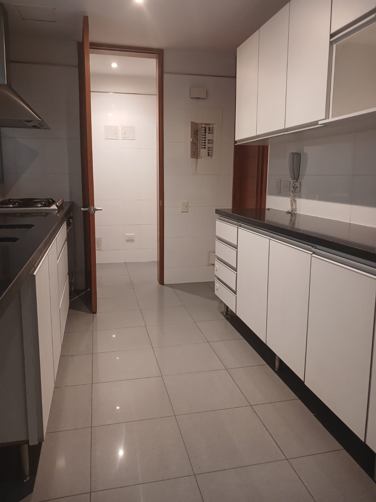 Apto. en Arriendo Belmonte II - Rosales — imagen 10
