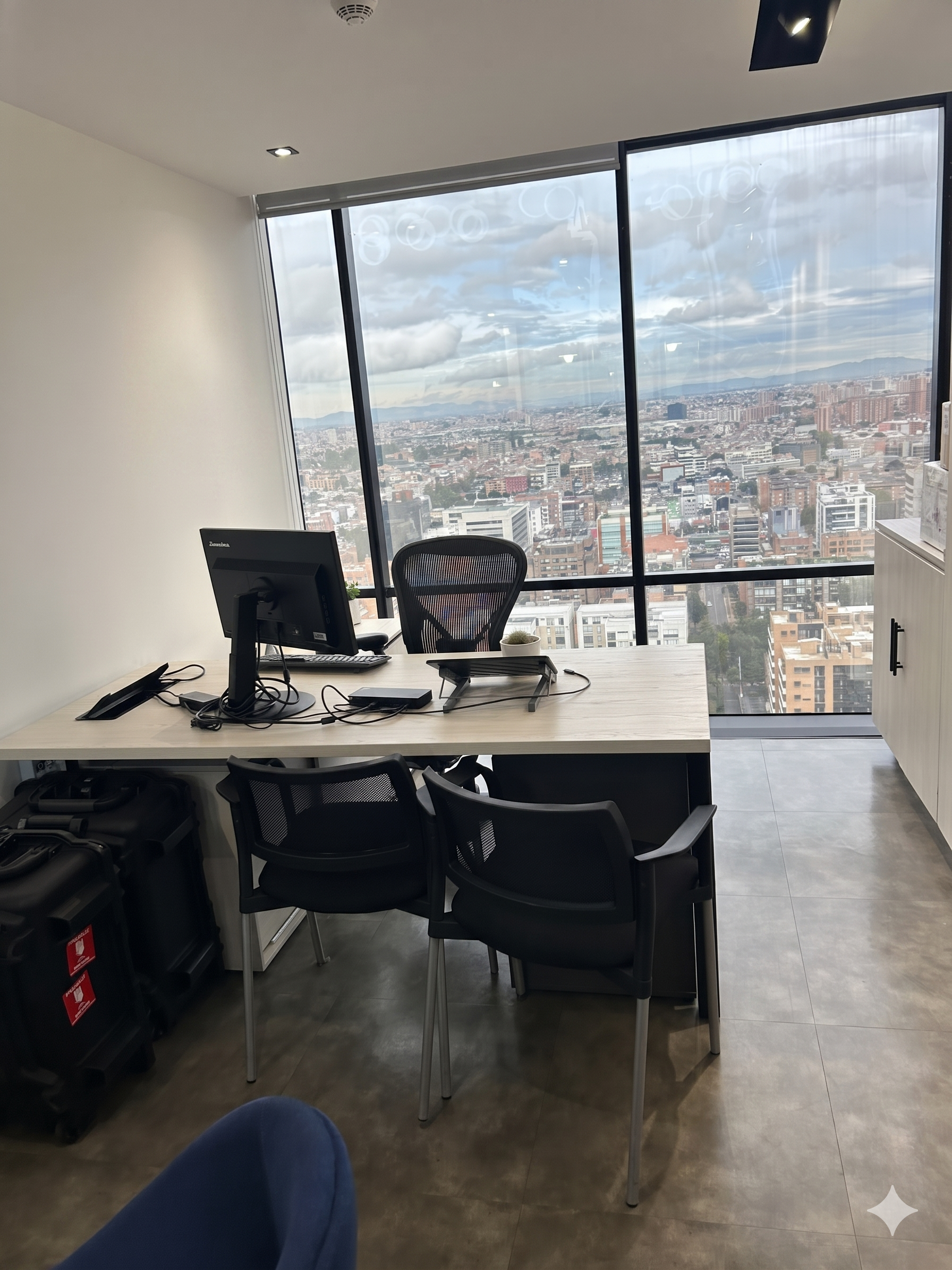 Oficina en el Pent House del mejor edificio de Bogotá — imagen 8