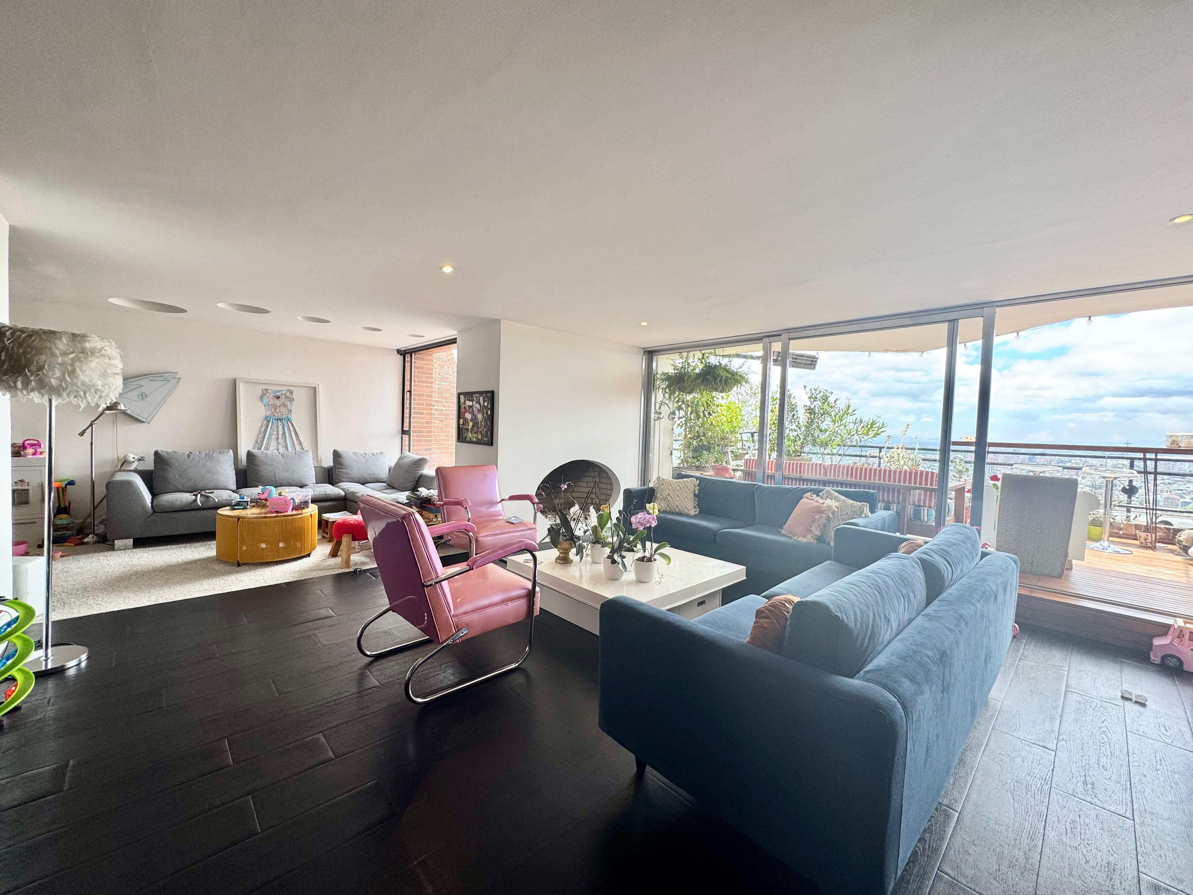 Venta Espectacular Apto Duplex en Rosales — imagen 9