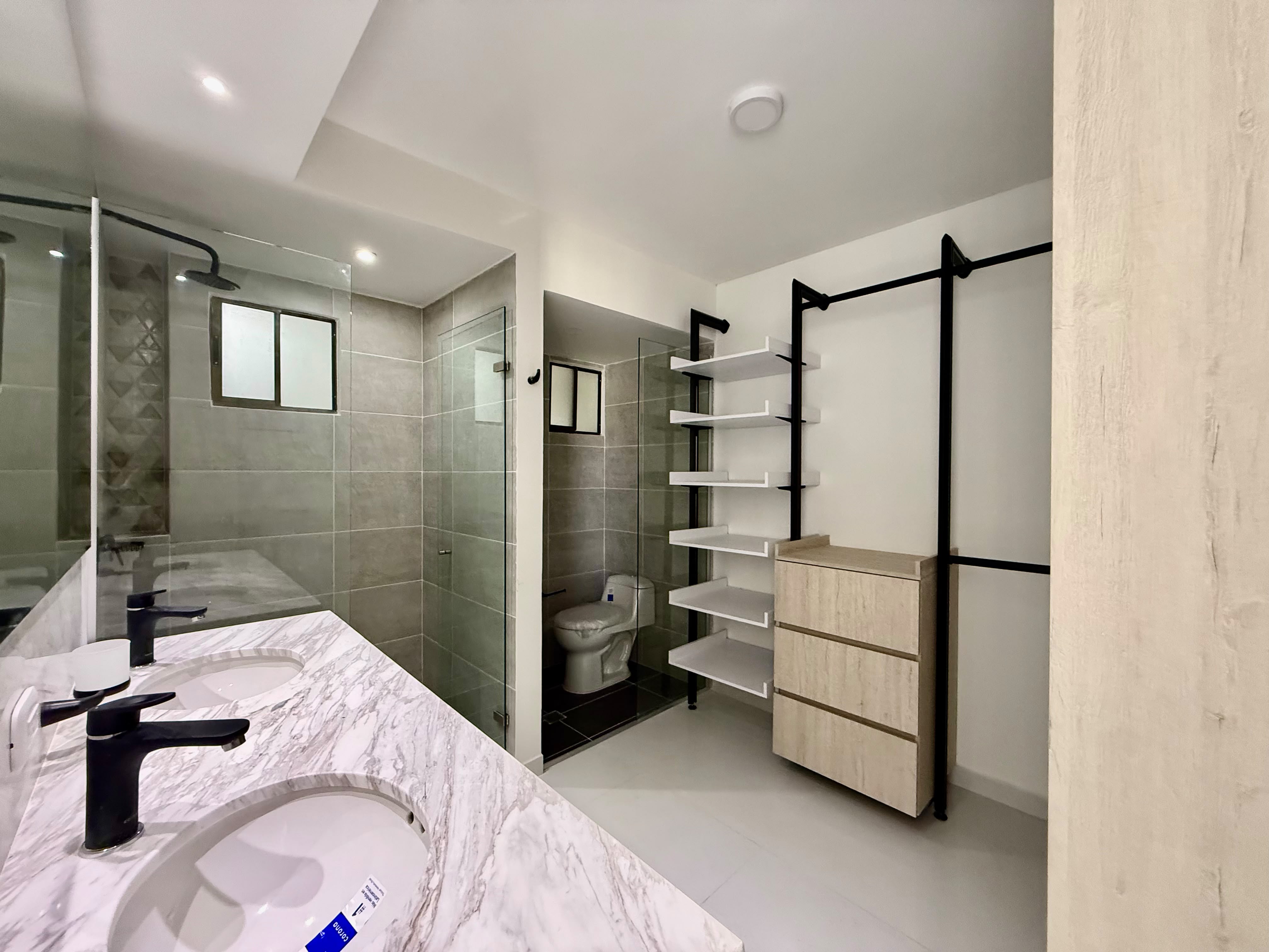 Apartamento en Venta, Sector Buenavista, B/quilla lateral sombra