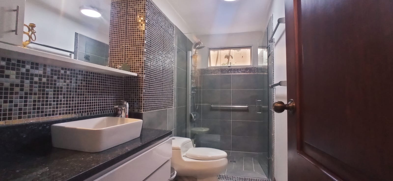 Apartamento en Venta, sector Santa Teresita Laureles, Medellín