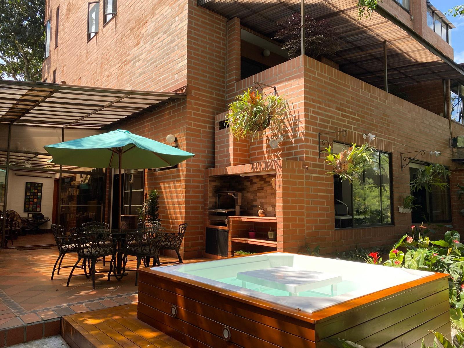 Casa en venta sector San Lucas, Poblado-Medellín