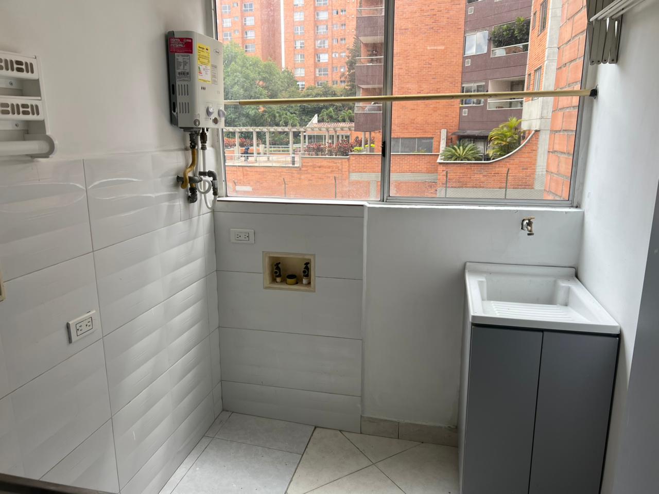 Arriendo Apartamento en El Poblado Los Balsos Medellín