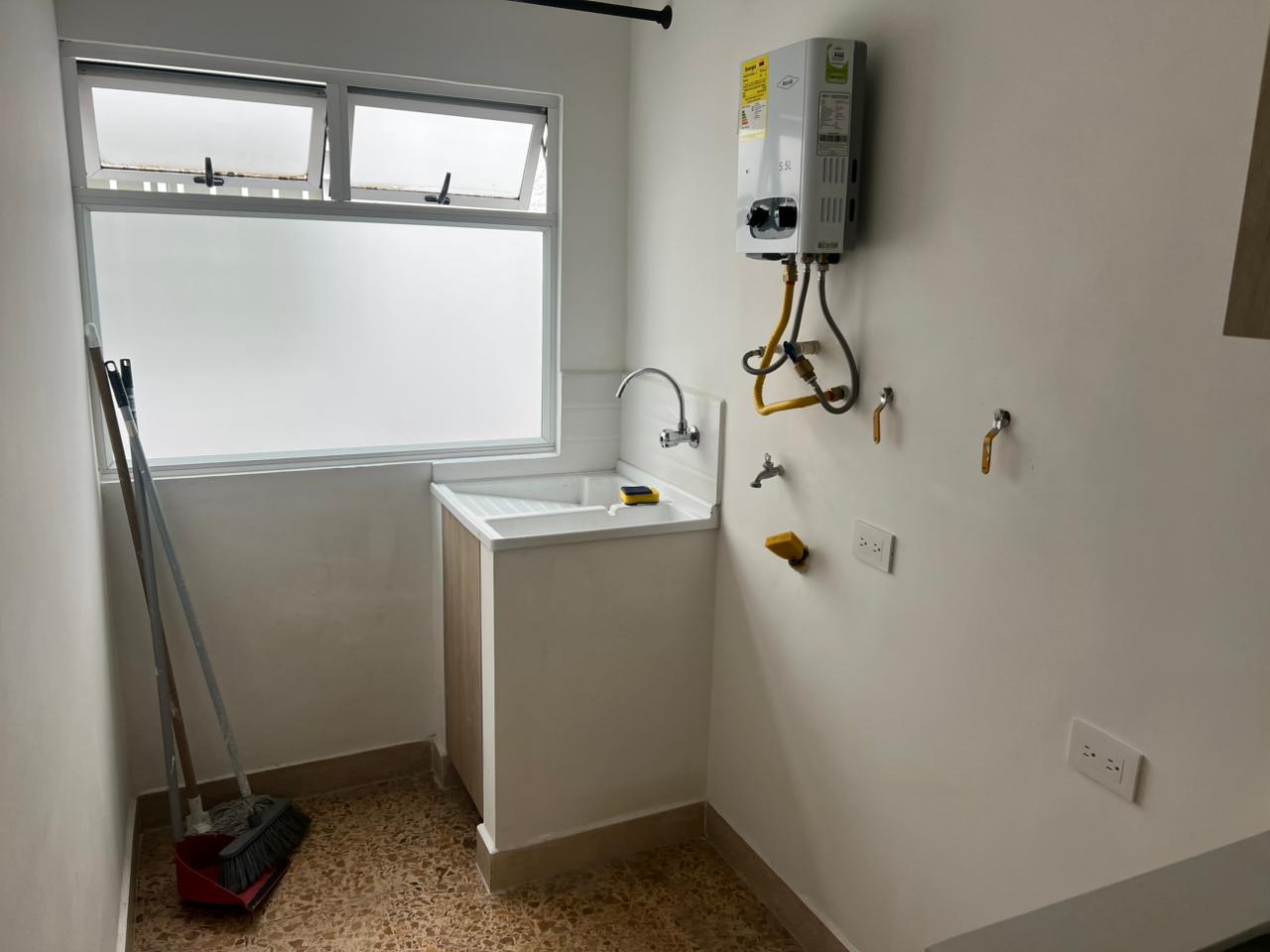 Arriendo Apartaestudio en Calasanz Medellín