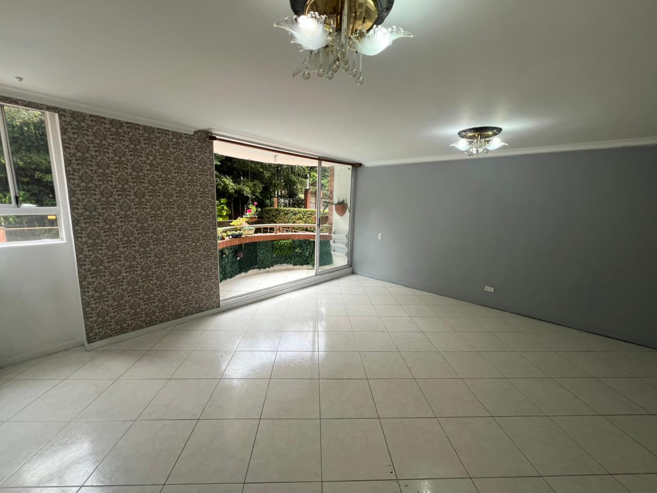 Arriendo Apartamento en El Poblado Los Balsos Medellín