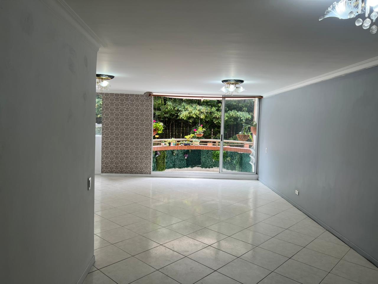 Arriendo Apartamento en El Poblado Los Balsos Medellín