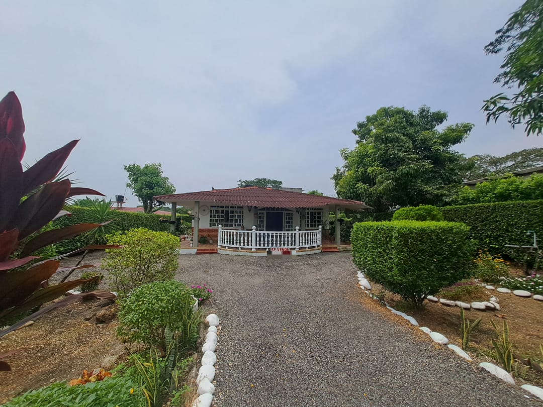 Venta/Permuta Casa campestre km 3 via Pto Lopez