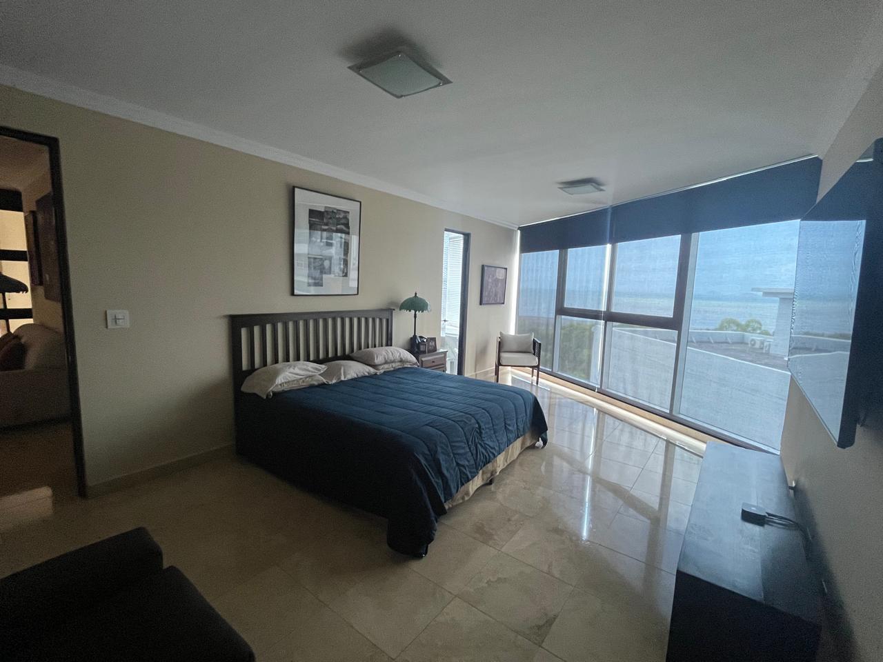 Venta de Apartamento en PH Pearl at the Sea en Costa Del Este