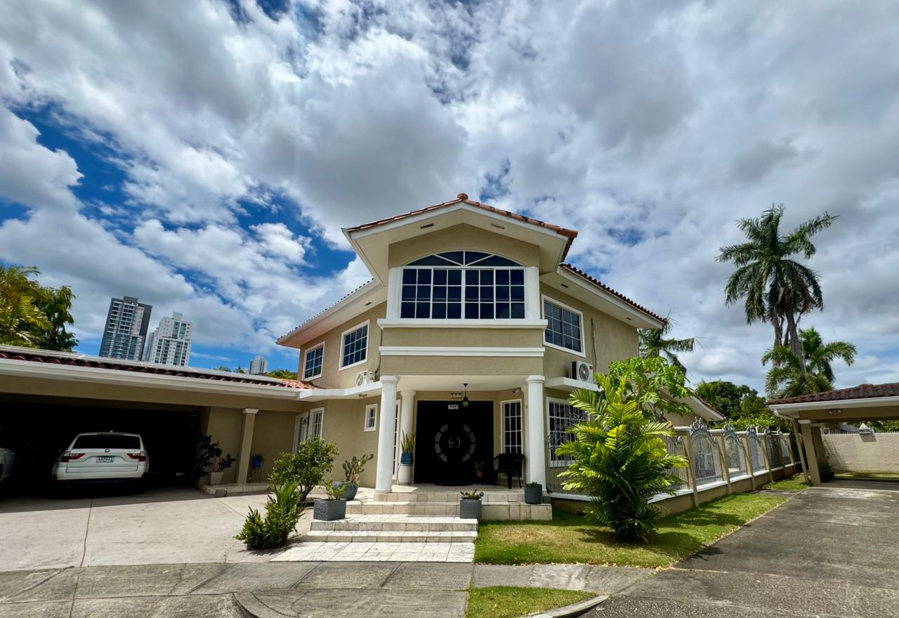 Venta de Casa en PH Costa Bella, Costa del Este