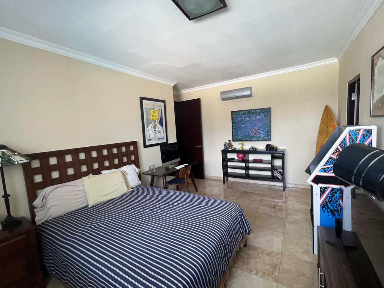Venta de Apartamento en PH Pearl at the Sea en Costa Del Este