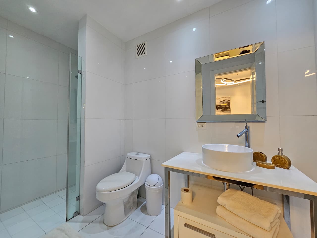 Venta de apartamento en PH Yoo & arts Tower, Avenida Balboa