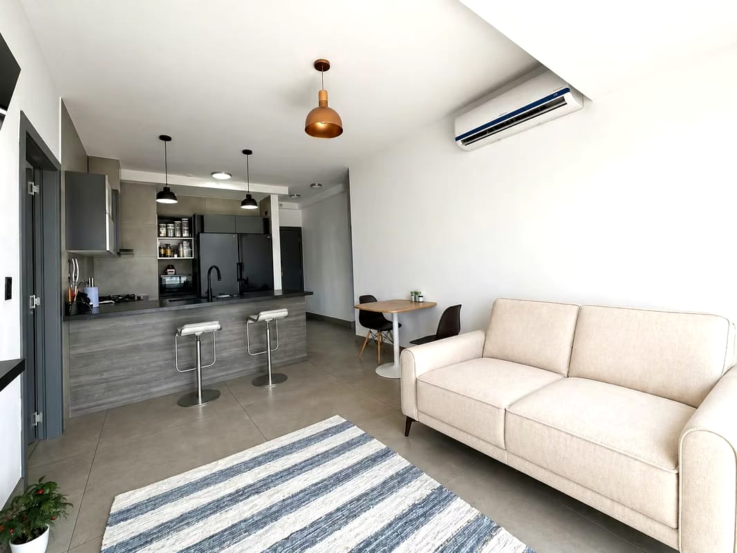 Alquiler de Apartamento Amoblado en PH Victory Sport, Coco del Mar