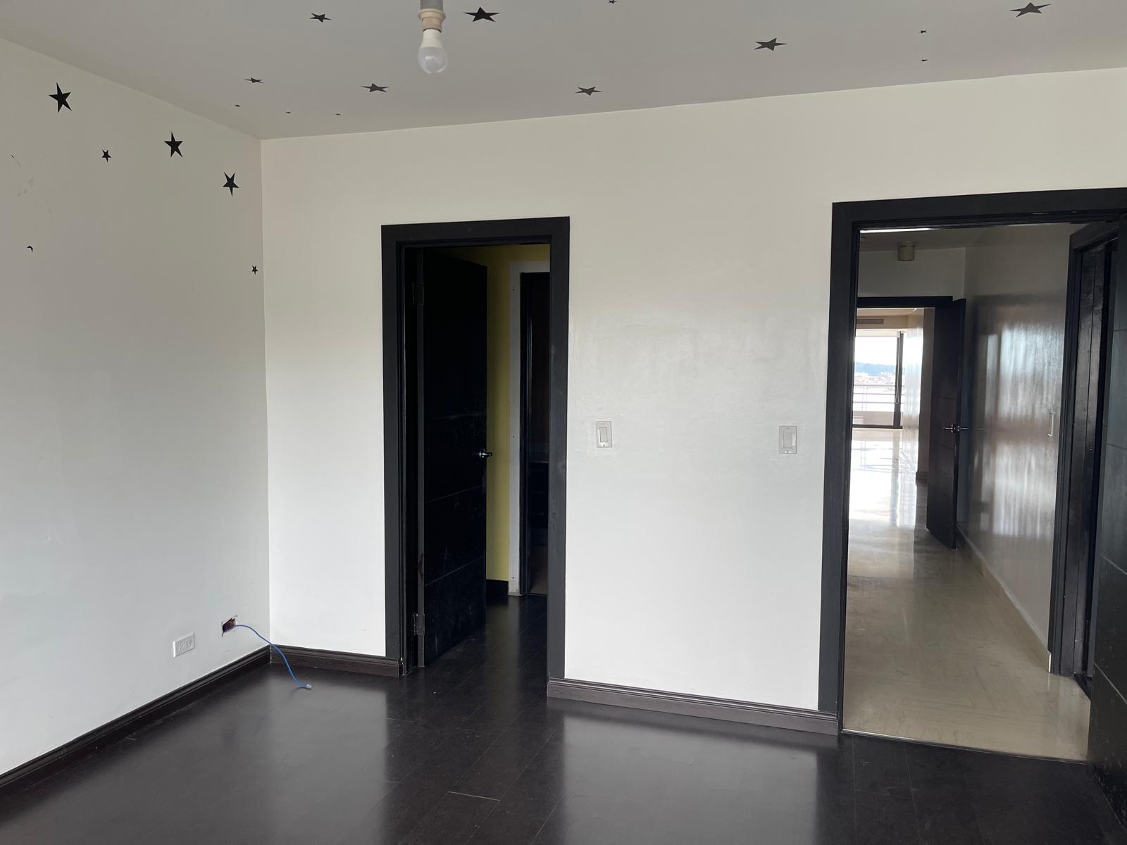 Venta de Apartamento en PH Los Delfines, Avenida Balboa