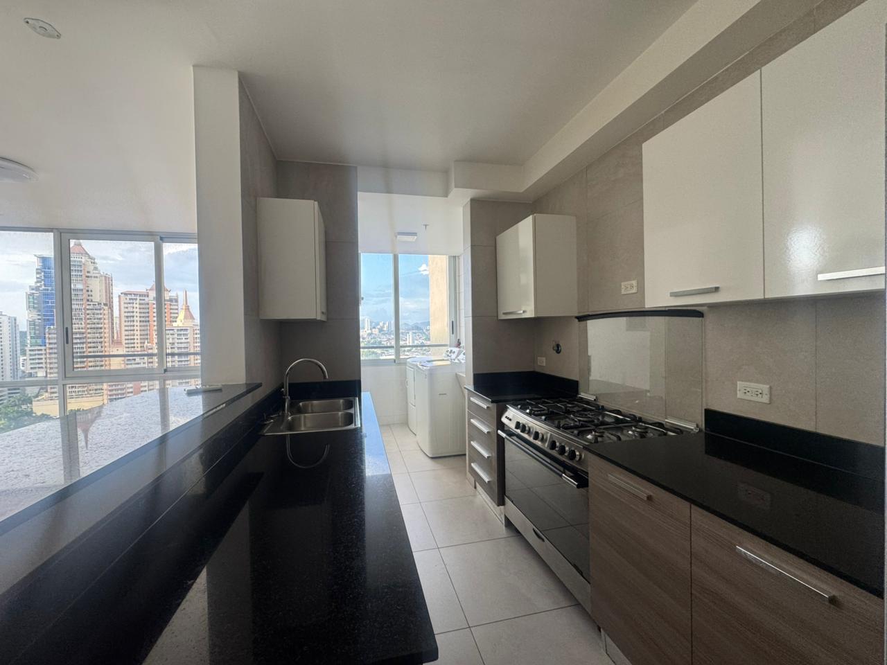 Venta de Apartamento en el PH Luxor 300, el Cangrejo