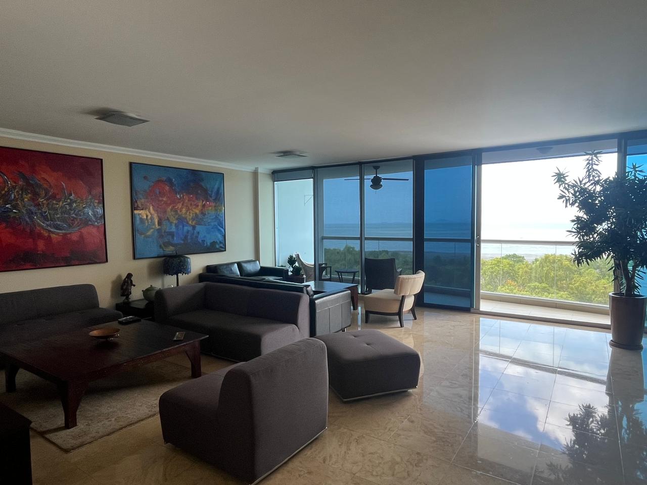 Venta de Apartamento en PH Pearl at the Sea en Costa Del Este